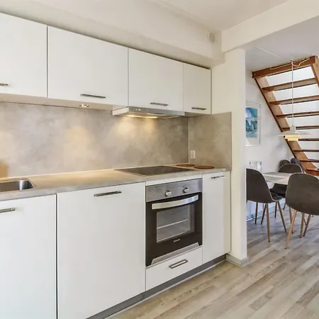 Apartamento Arna - 2-3km From The Sea By Interhome *